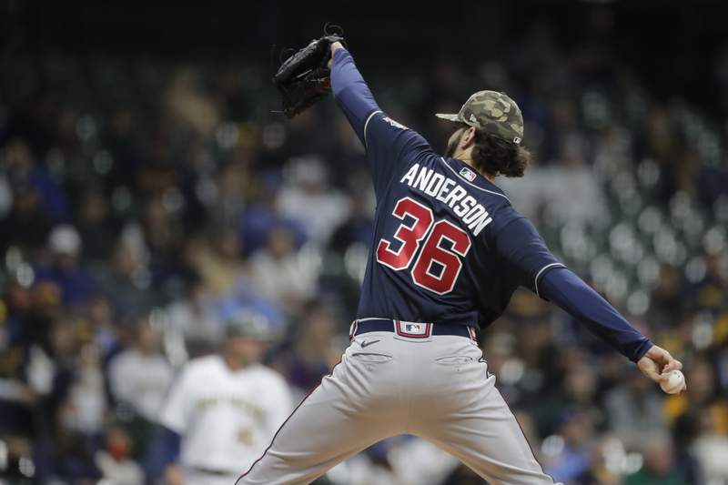 Anderson takes no-hit bid into 7th, Braves beat Brewers 5-1