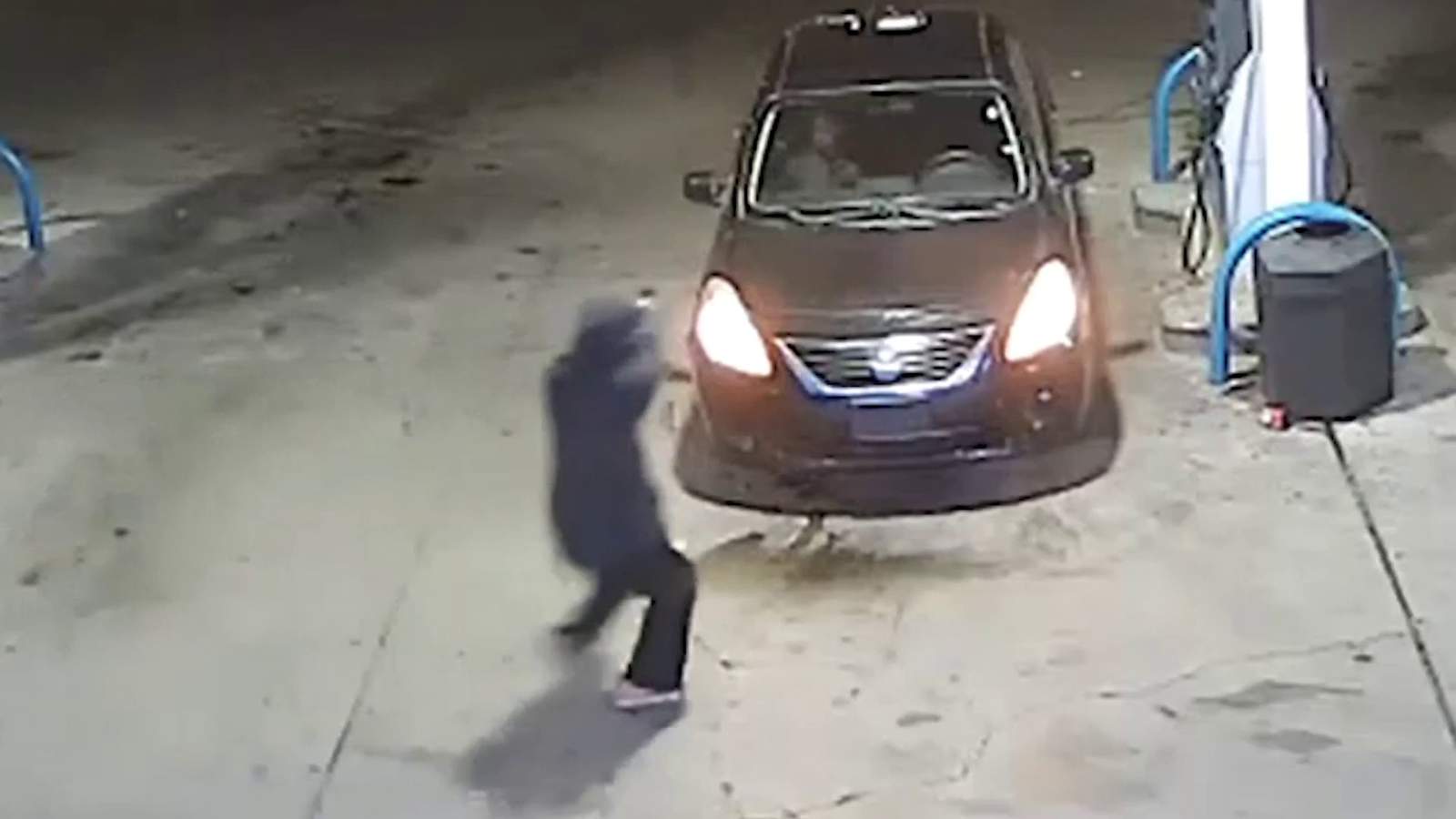 Video: Detroit police seek man wanted in carjacking on city’s west side