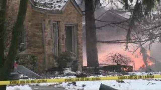 Royal Oak house explosion kills man, damages neighborhood