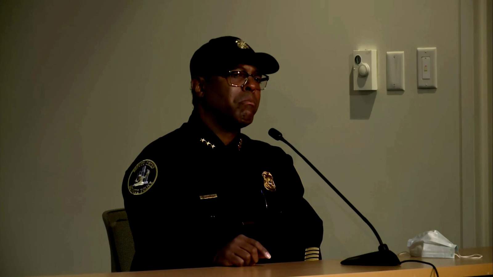 Detroit police deputy chief gets emotional speaking about taking knee with protestors