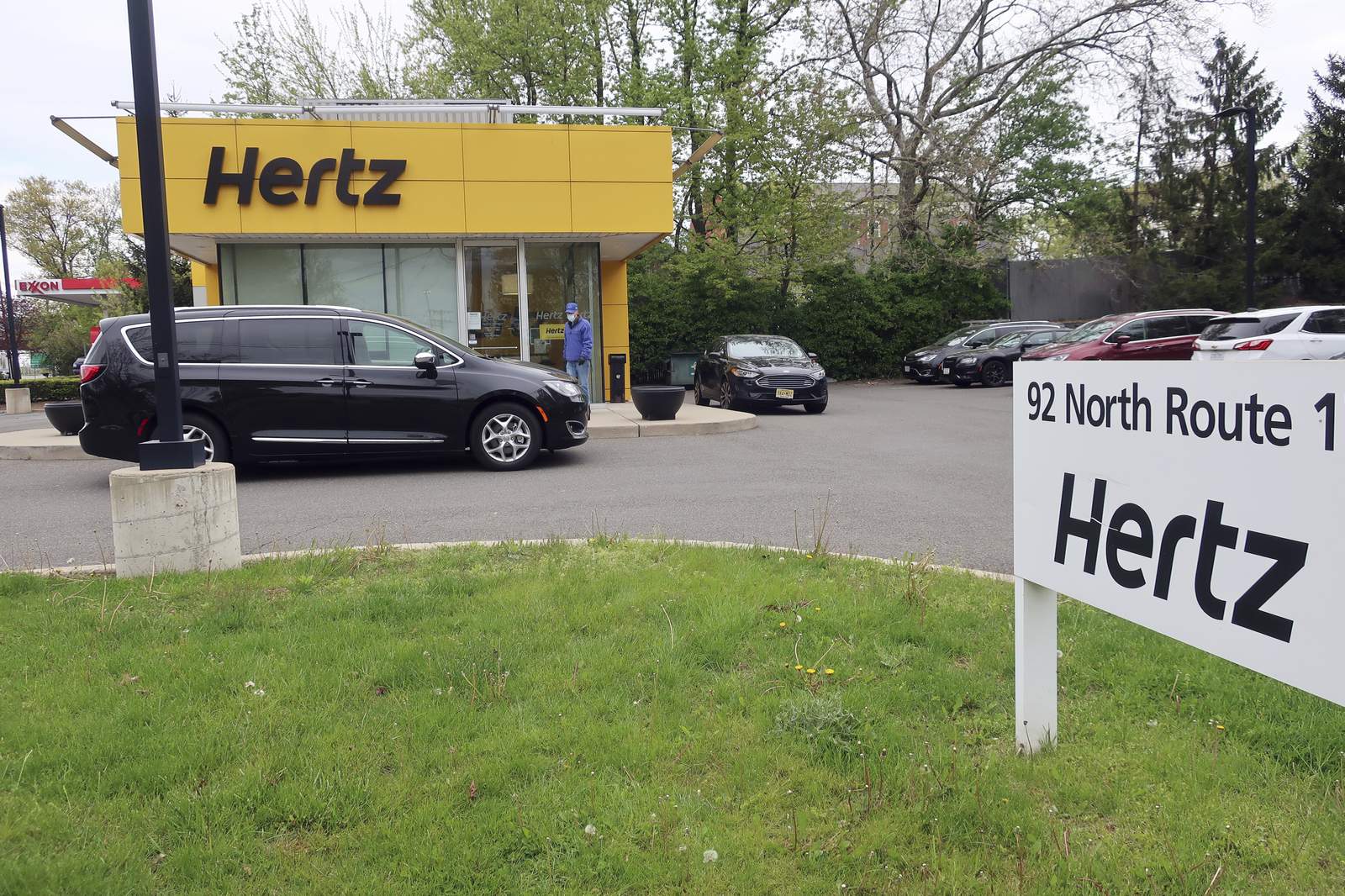 Michigan man sues Hertz over receipt that cleared him of murder