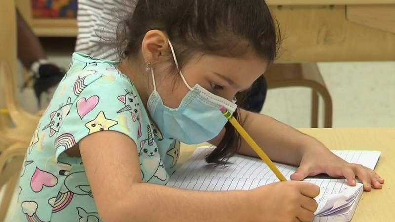Beaumont Health urges schools to require masks to protect students from COVID