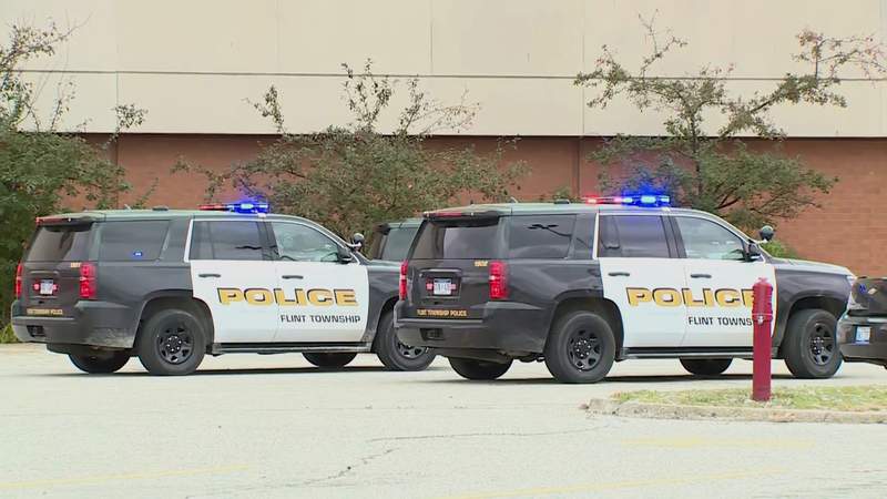 Police investigate shooting at Flint mall that critically injured 2