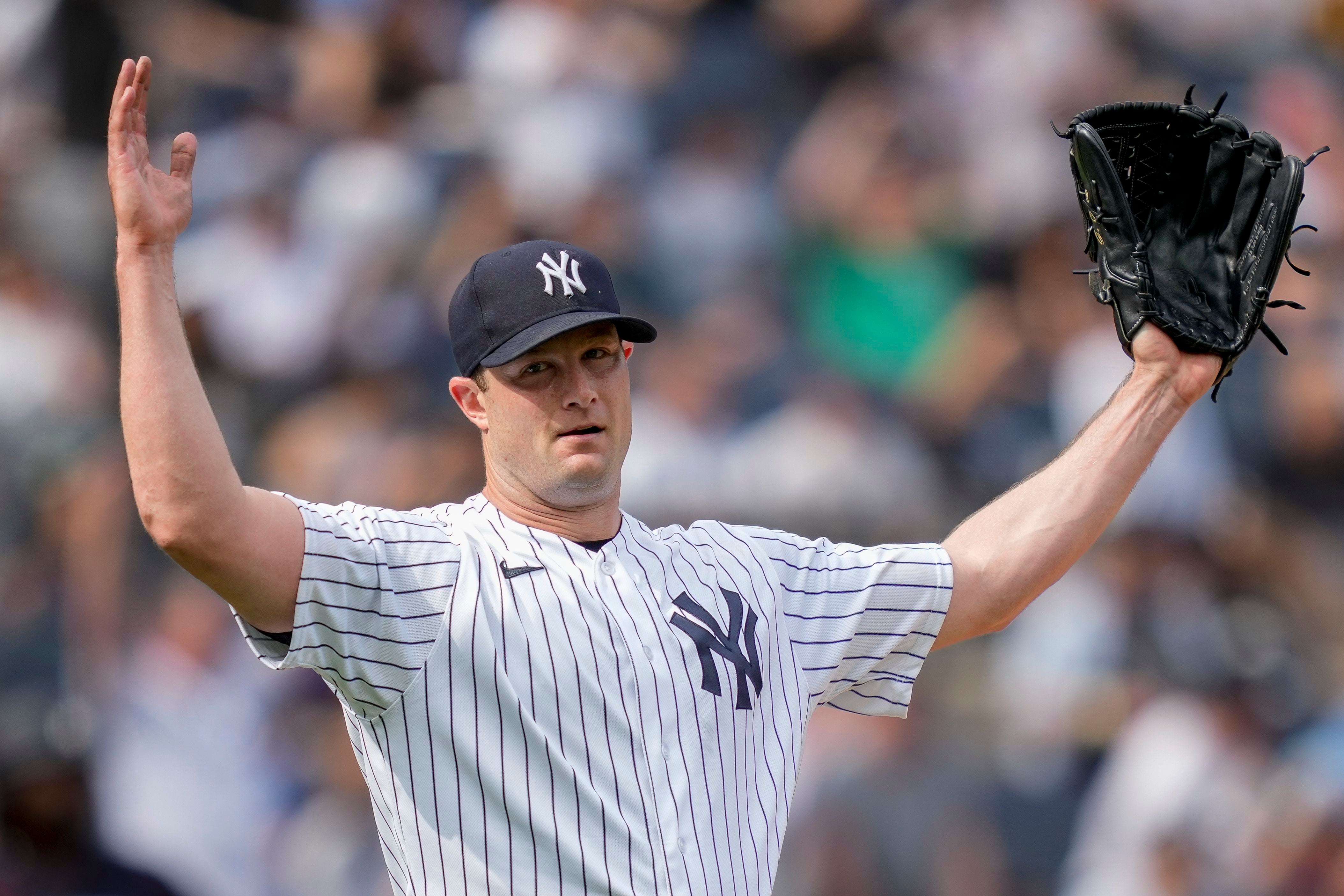 Cole tosses 2-hitter with 10 Ks as Yanks blank Twins 2-0