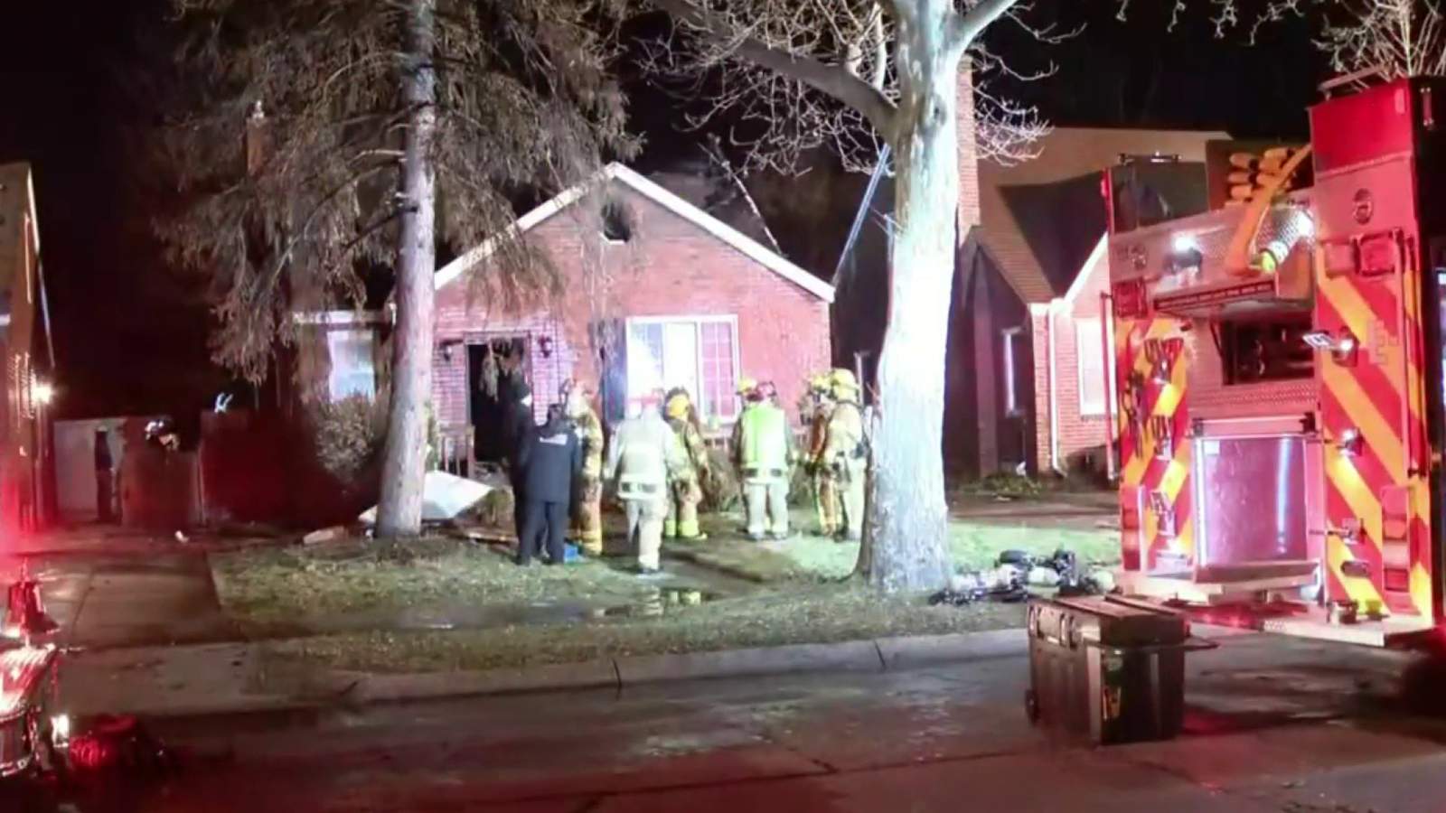 Man killed in Harper Woods house fire