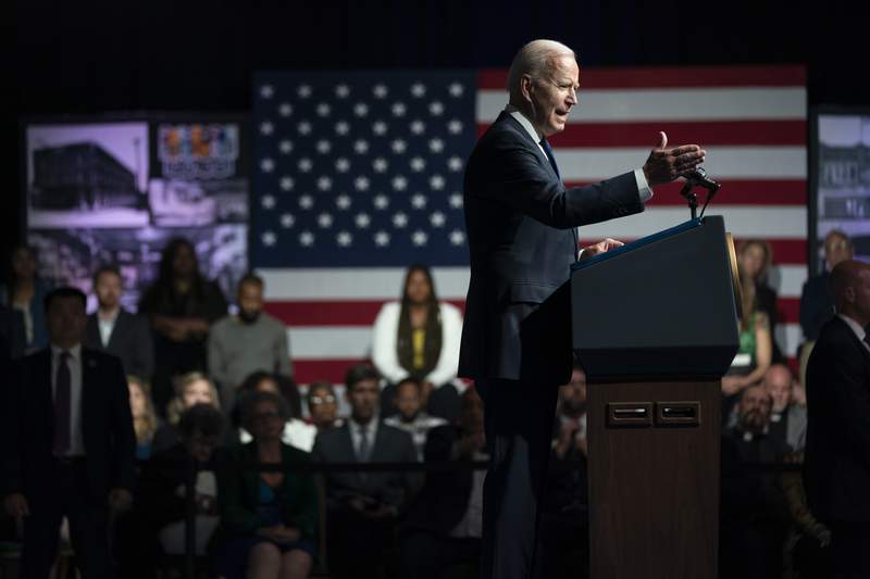 Biden calls out 2 Democratic lawmakers for blocking agenda