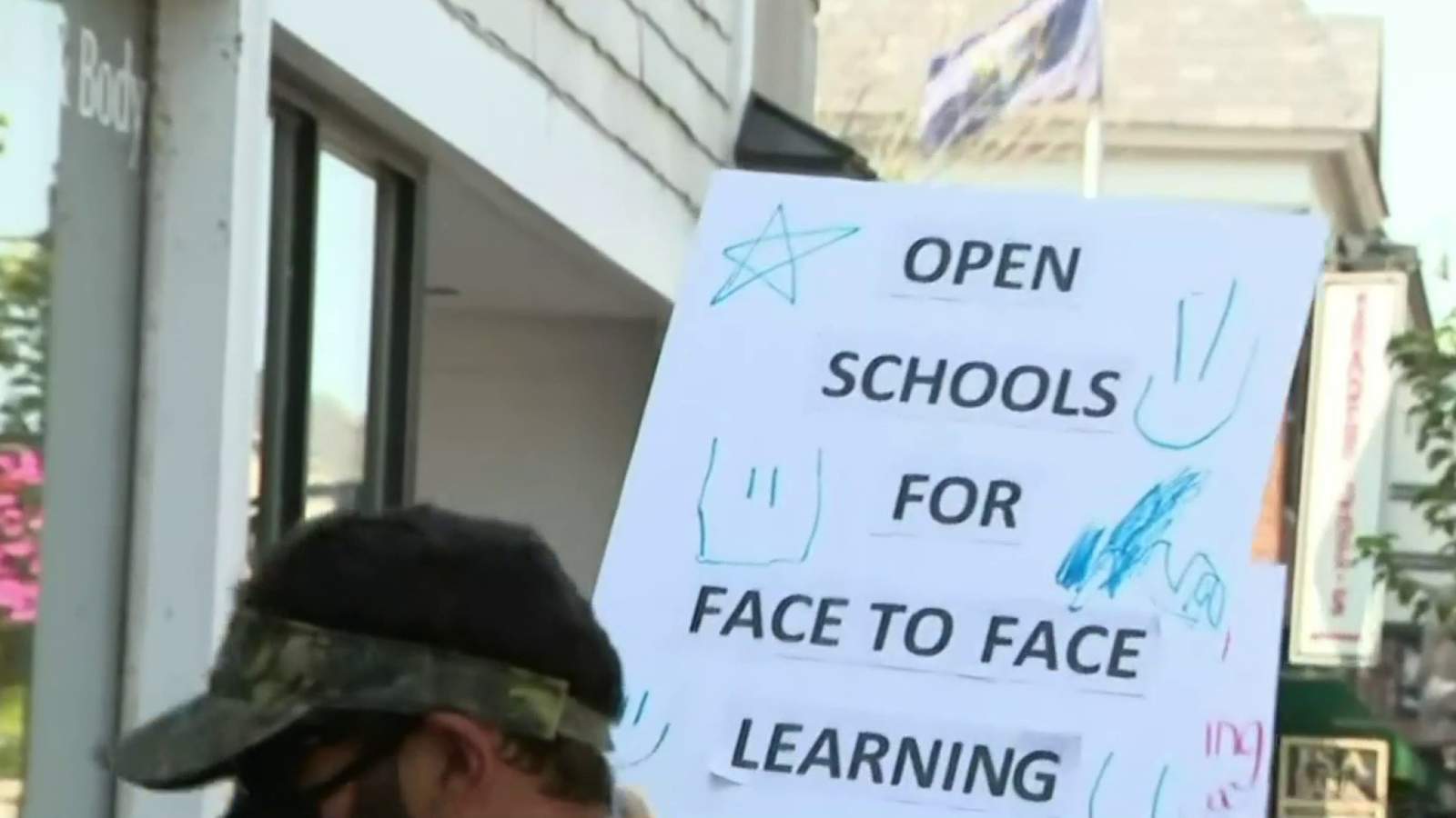 Parents rally for face-to-face learning in Grosse Pointe