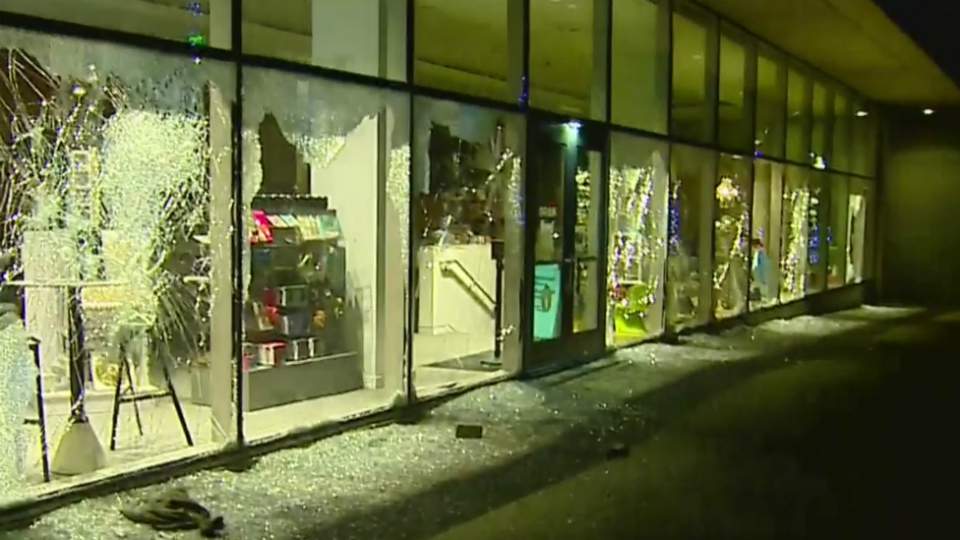 Grand Rapids protest moves into riot; looting, fires, heavy damage ...