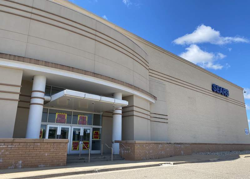 Sears in Westland, the retailer’s last Michigan store, is closing