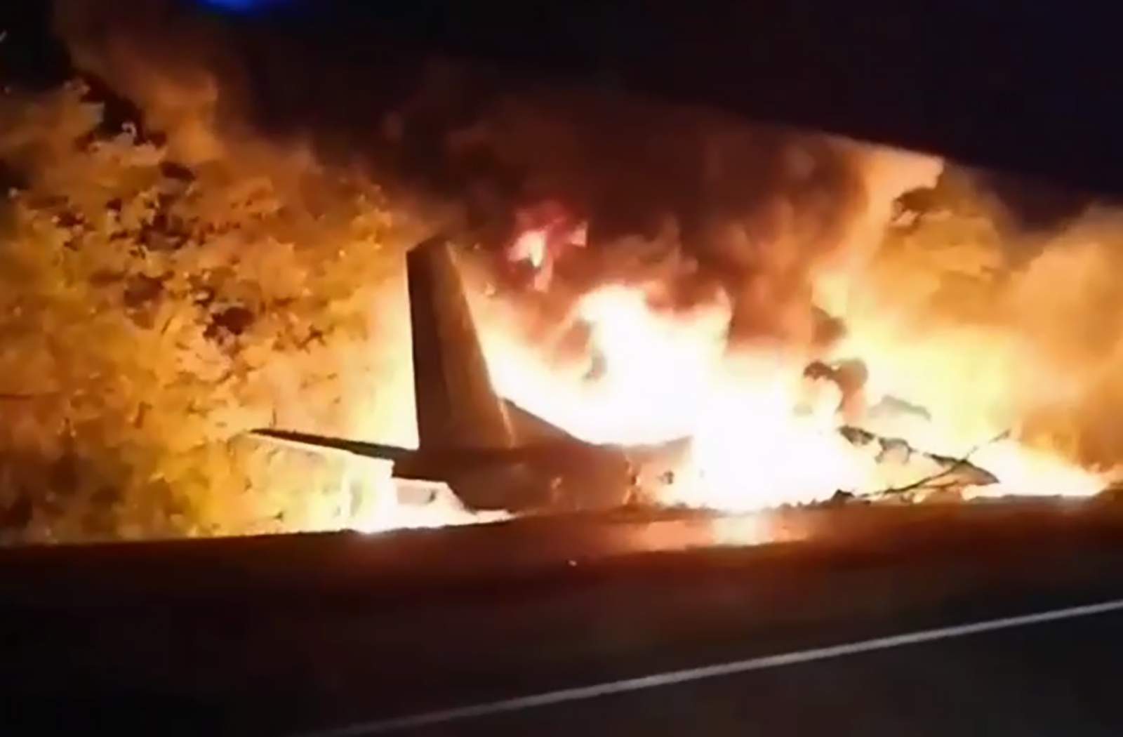 Ukraine plane crash death toll rises to 26, with 1 survivor