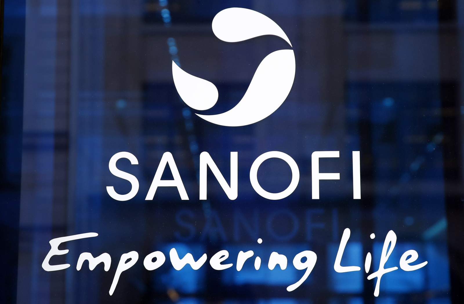 Sanofi to help second rival produce COVID-19 vaccines