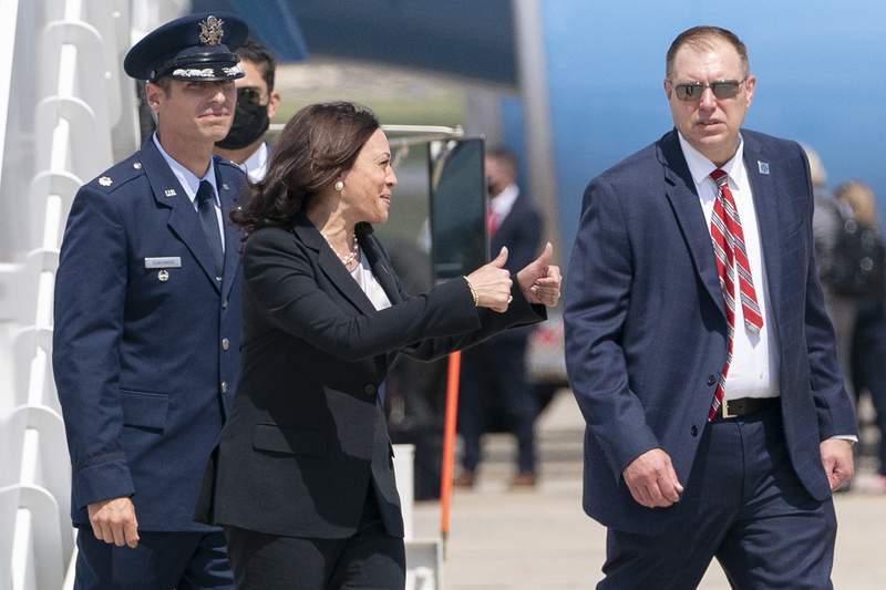 VP Harris' plane forced to return due to technical problem