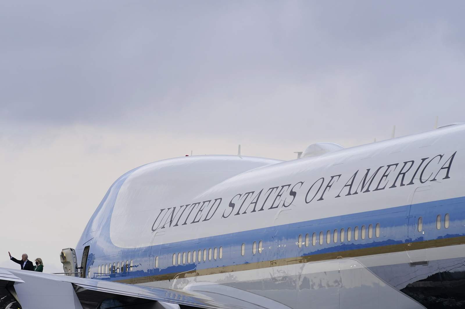 At Air Force One base, intruder given up by 'mouse ears'
