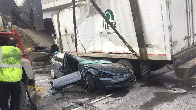 Westbound I-94 reopens after fatal crash involving semi truck, 4 other cars causes closure