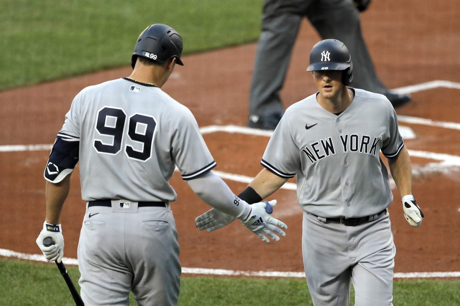 Yankees make most of schedule change, defeat Orioles 9-3