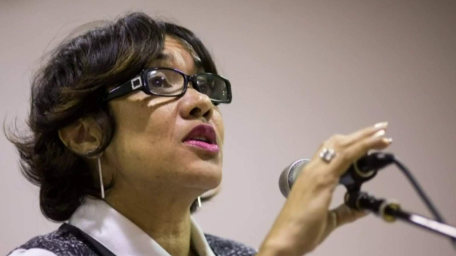 Former Flint mayor weighs in on charges expected in water crisis investigation