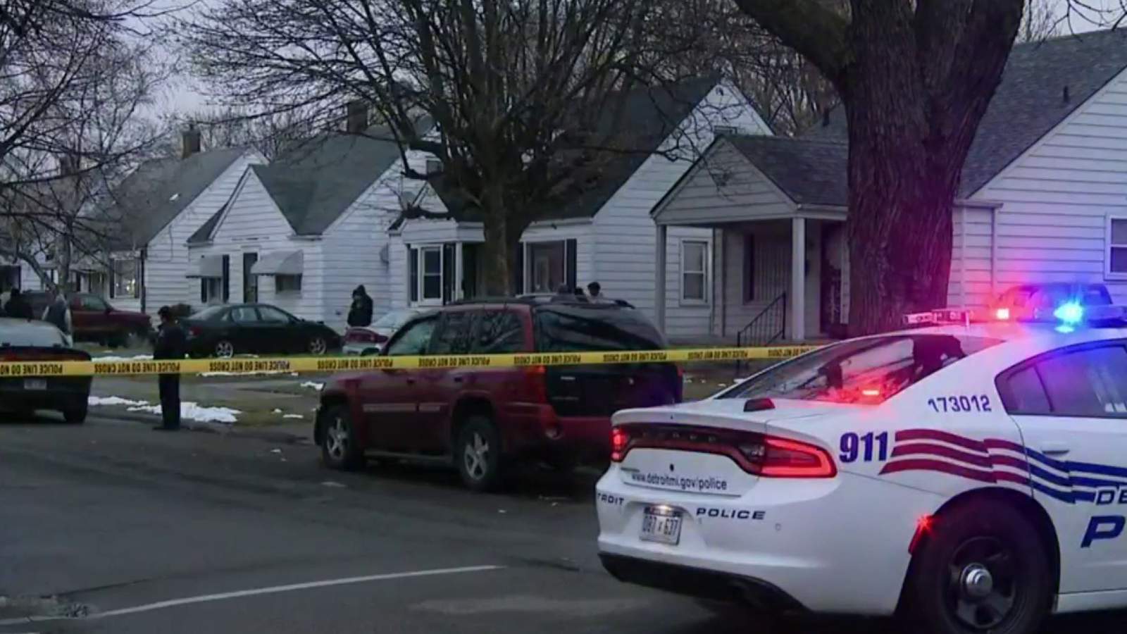 Comcast worker shot in drive-by shooting on Detroit’s east side