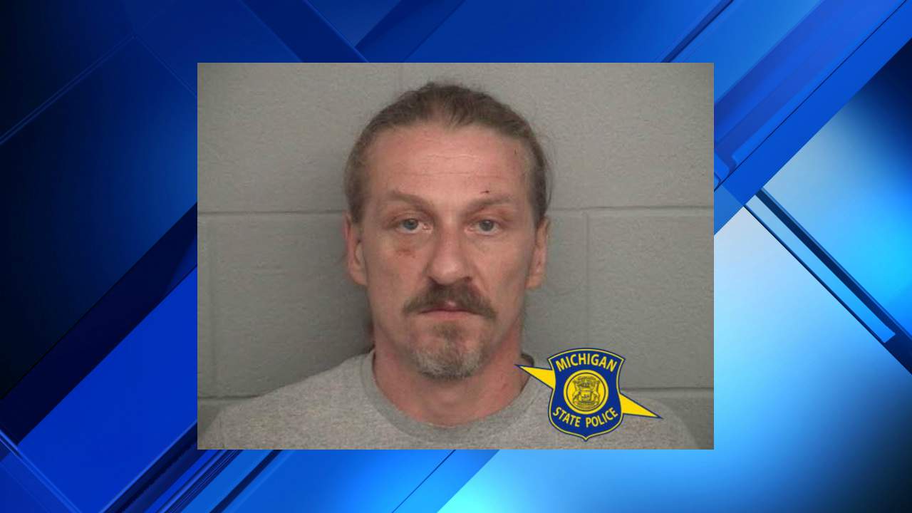 Northern Michigan man accused of armed standoff with police after allegedly sexually assaulting child