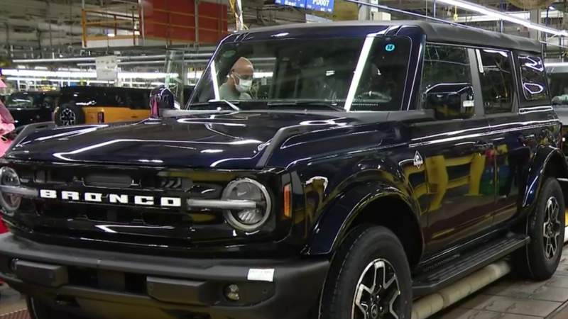 2021 Ford Bronco heads to dealerships nationwide from Michigan Assembly Plant