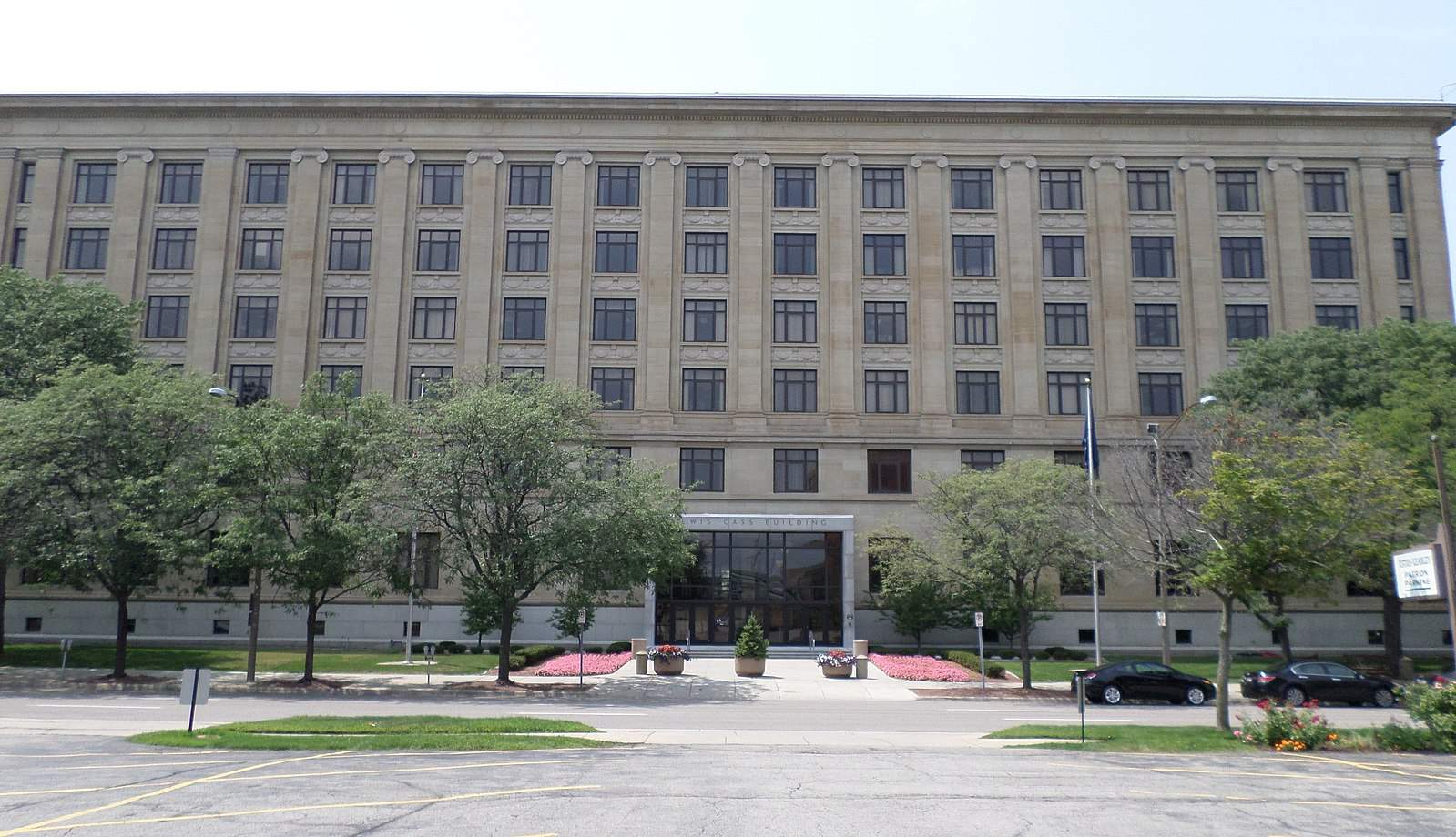 Michigan governor: Lansings Lewis Cass Building renamed to Elliott-Larsen Building'