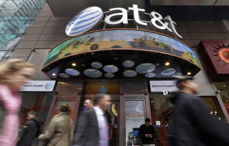 EXPLAINER: How AT&T-Discovery deal affects consumers, rivals