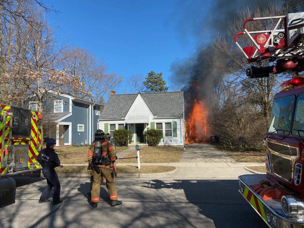 Ann Arbor firefighters respond to two house fires on Friday morning