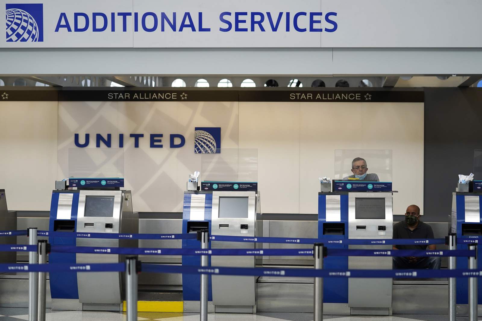 Travel rebound: United plans to hire about 300 new pilots