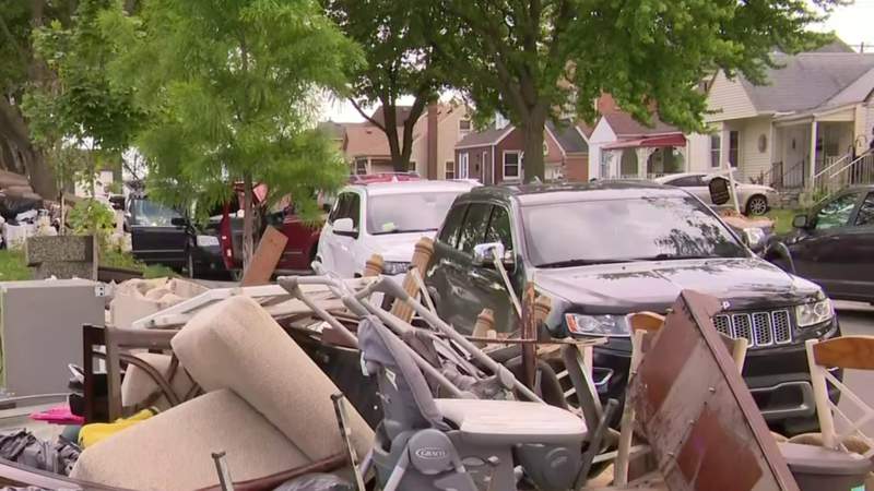 Dearborn residents volunteer to assist those impacted by floods, demand accountability