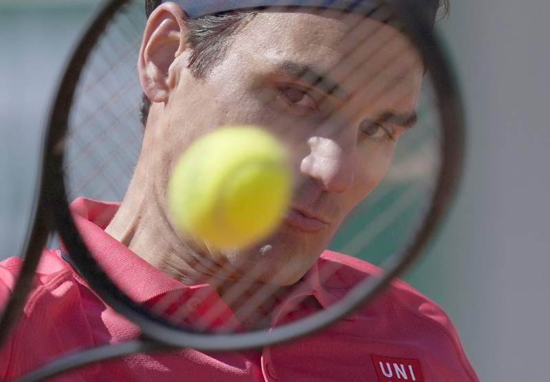 Le grand retour: Federer wins return to Paris, Slam action