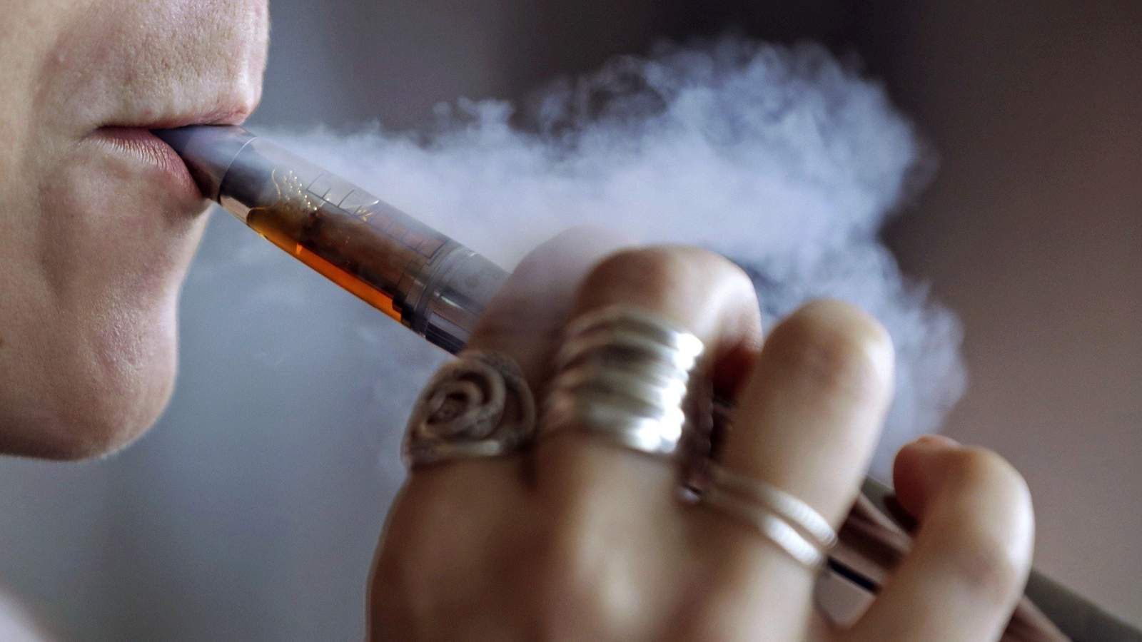 Michigan health officials confirm state’s 3rd death from vaping-related lung injury