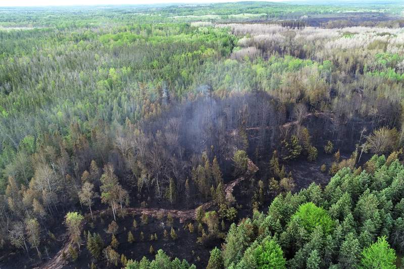 Crews continue battling 378-acre fire in Northern Michigan