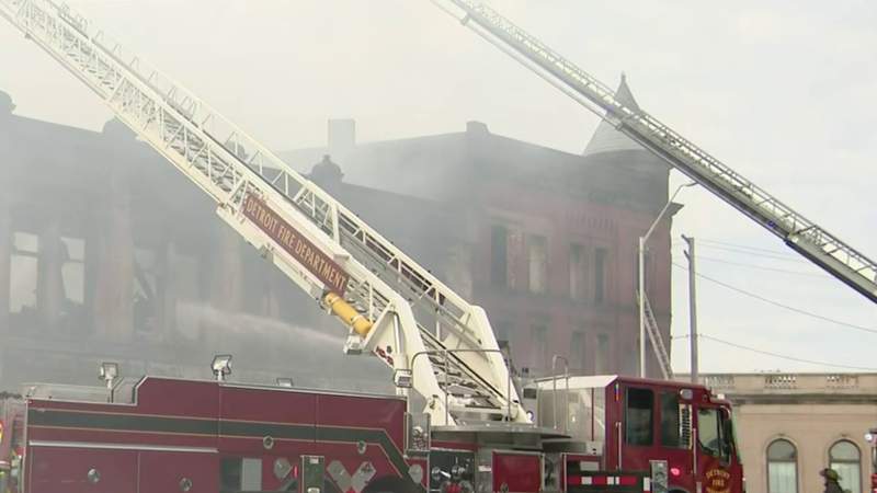 Two Detroit fires being investigated as suspicious