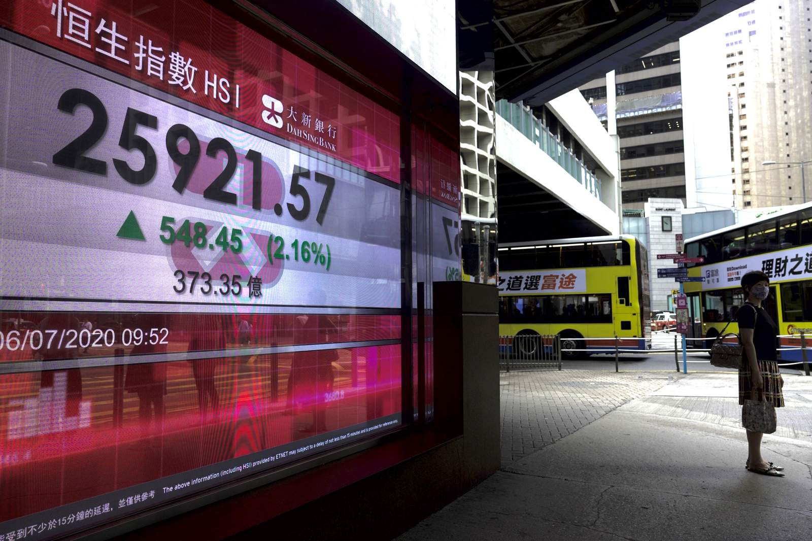 Asia stocks rise as investors shrug off virus worries