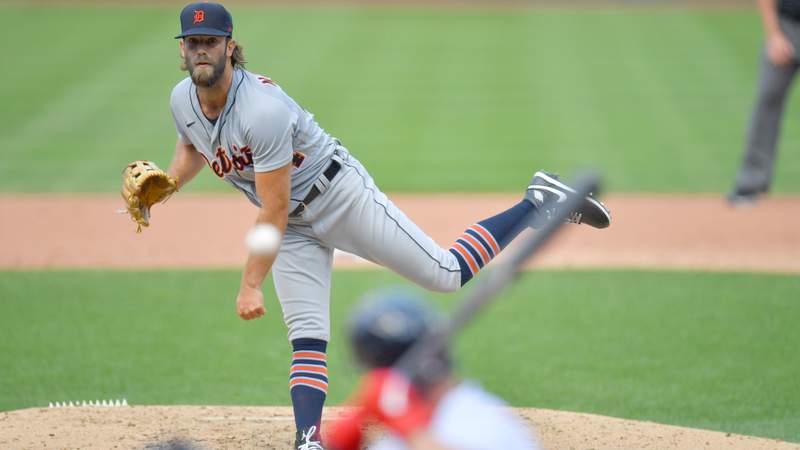 Detroit Tigers trade Daniel Norris to Brewers for prospect Reese Olson
