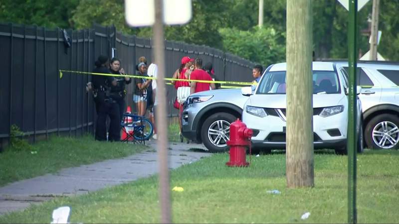 Police investigating triple-shooting near park on Detroit’s west side