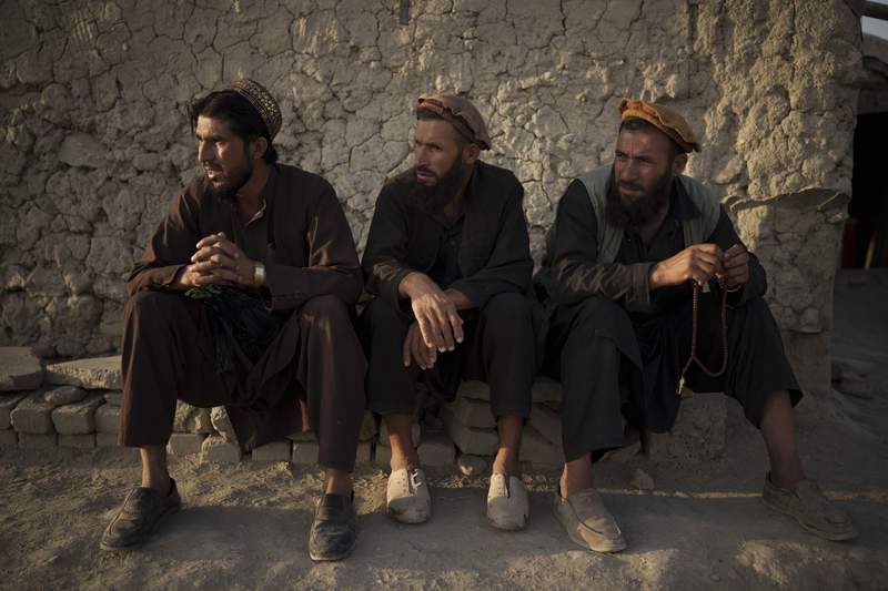 Taliban issue no-shave order to barbers in Afghan province