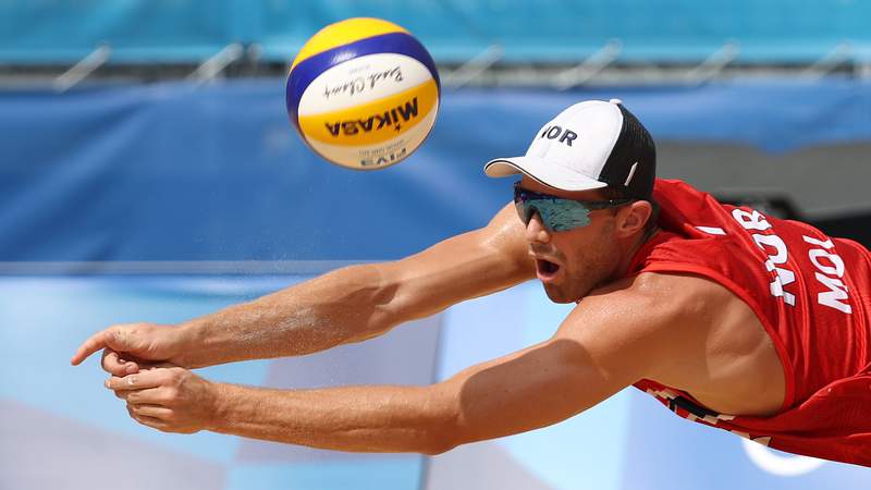 Norway, ROC will battle for men's beach volleyball gold
