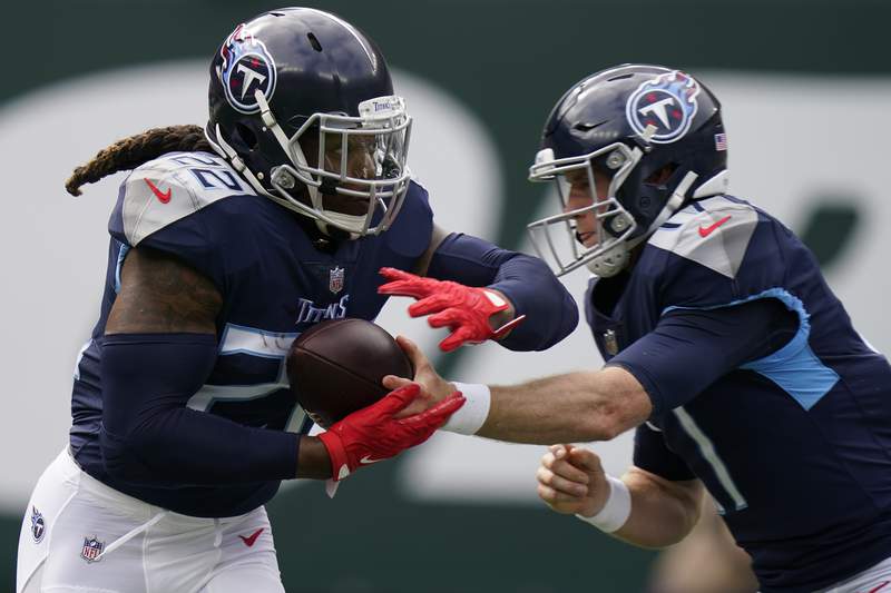 Henry, Titans keep batting away questions over his workload