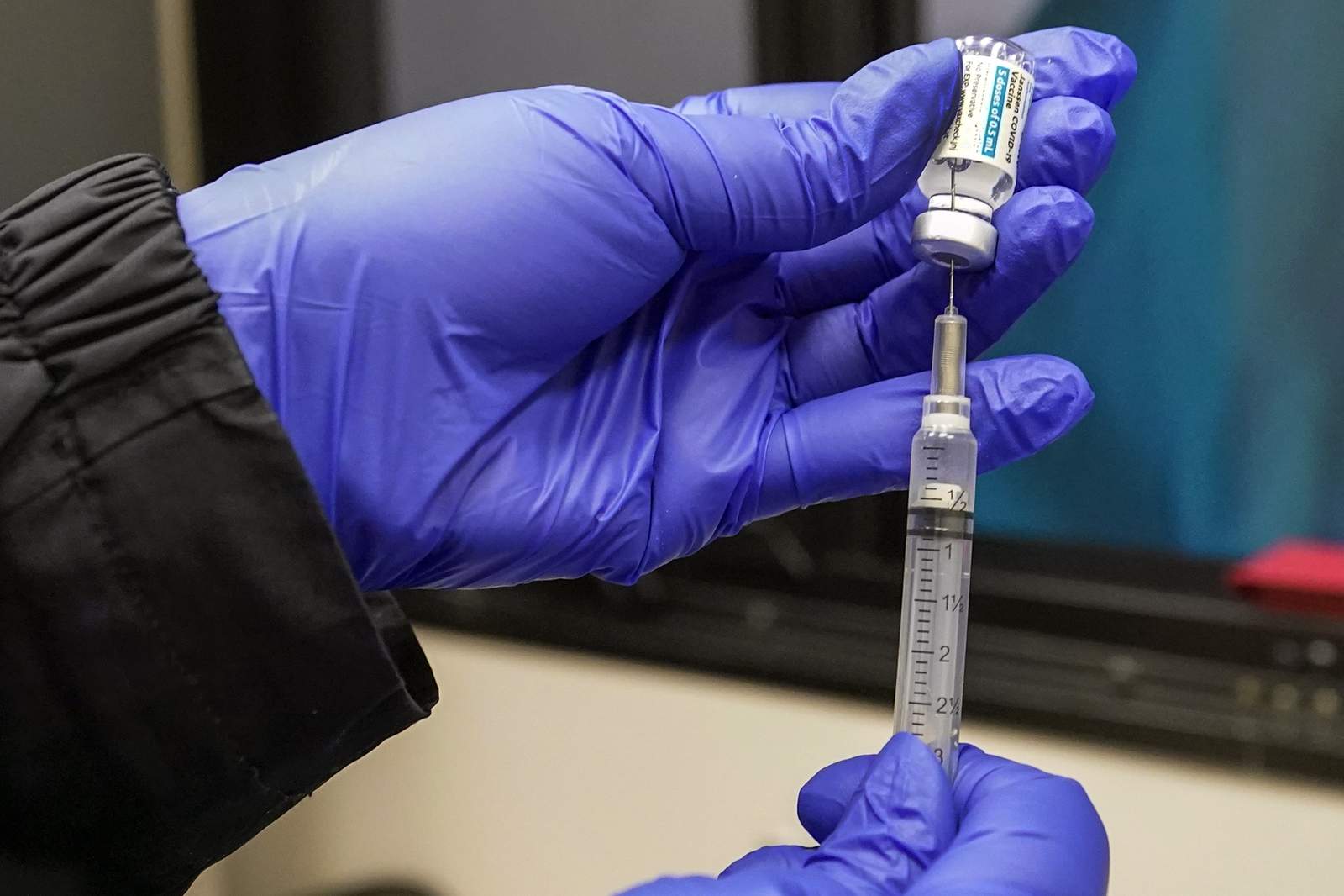 Michigan Medicine blood clotting expert explains J&J vaccine pause