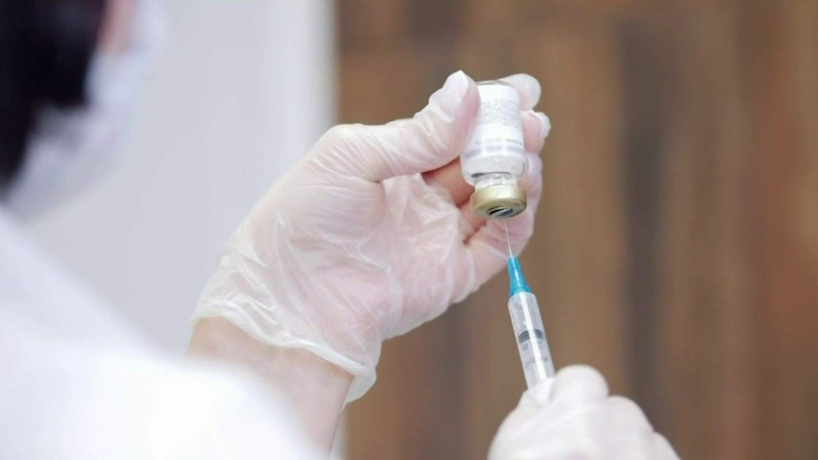Oakland University COVID vaccine clinic still on, will administer Pfizer instead of J&J