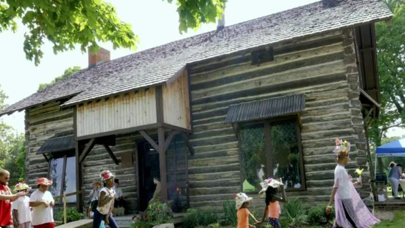 Go back in time with Log Cabin Days