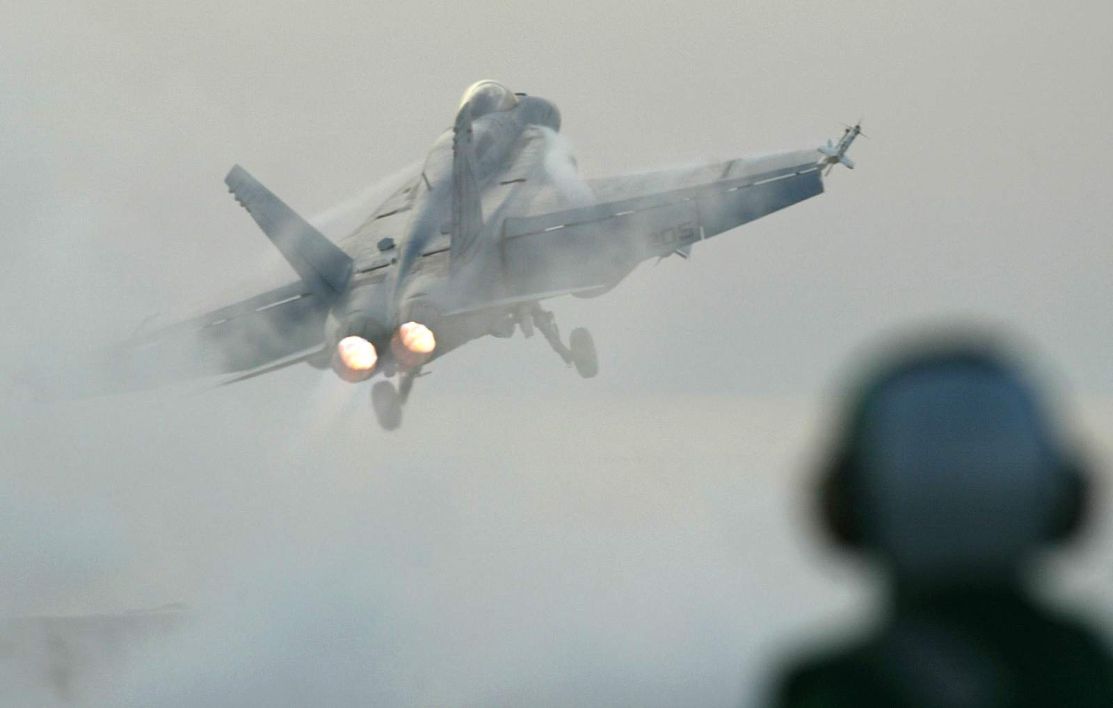 Navy jet crashes in California, but pilot ejects safely