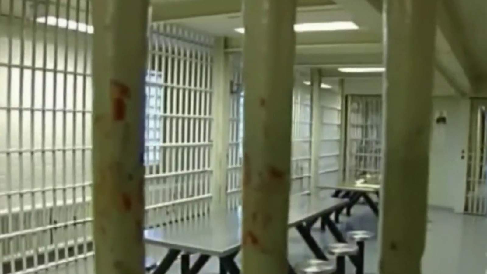 New laws look to overhaul Michigan’s parole, probation system