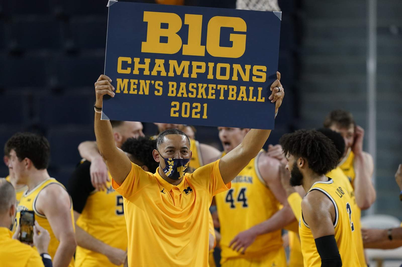Michigan basketball’s Juwan Howard named Big Ten Coach of the Year