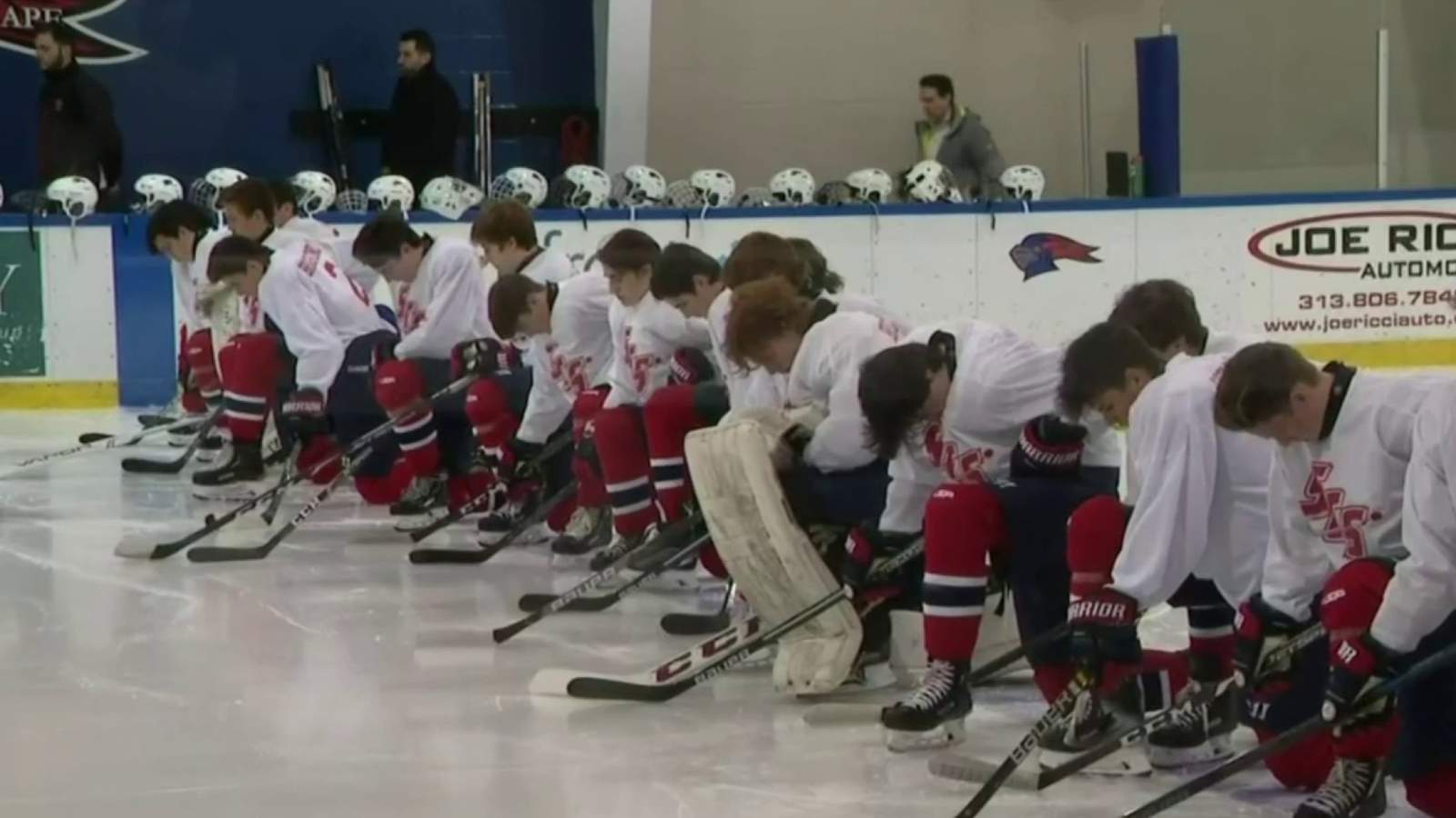 Hockey rivals pay tribute to Connolly brothers killed in fire
