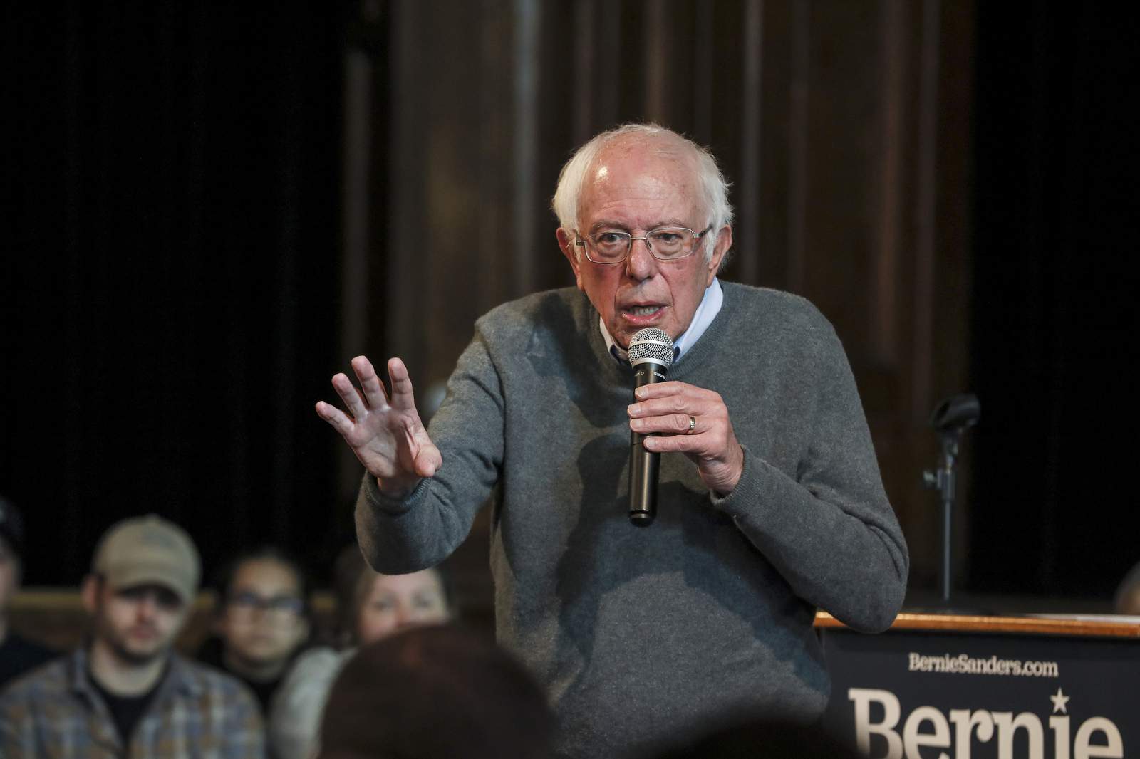 Sanders says he'll enact national drinking water standards