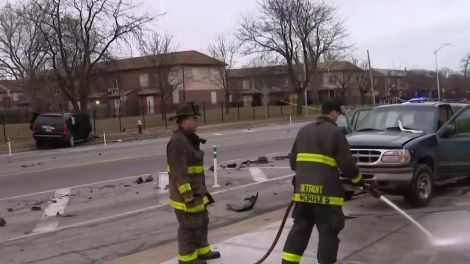 Children injured when vehicle traveling more than 80 mph slams into SUV on Detroit’s east side