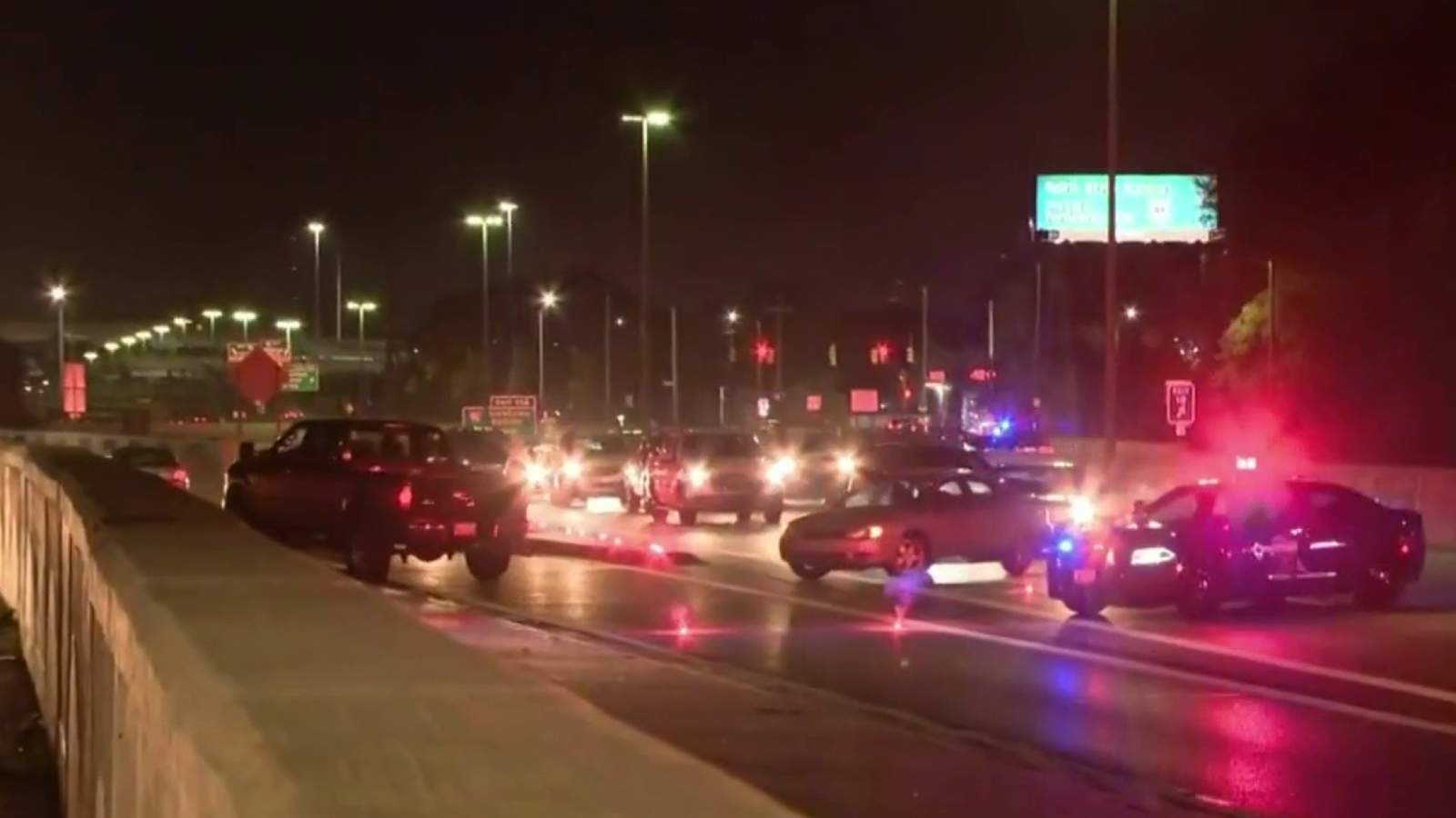Detroit shooting shuts down Southfield Freeway overnight