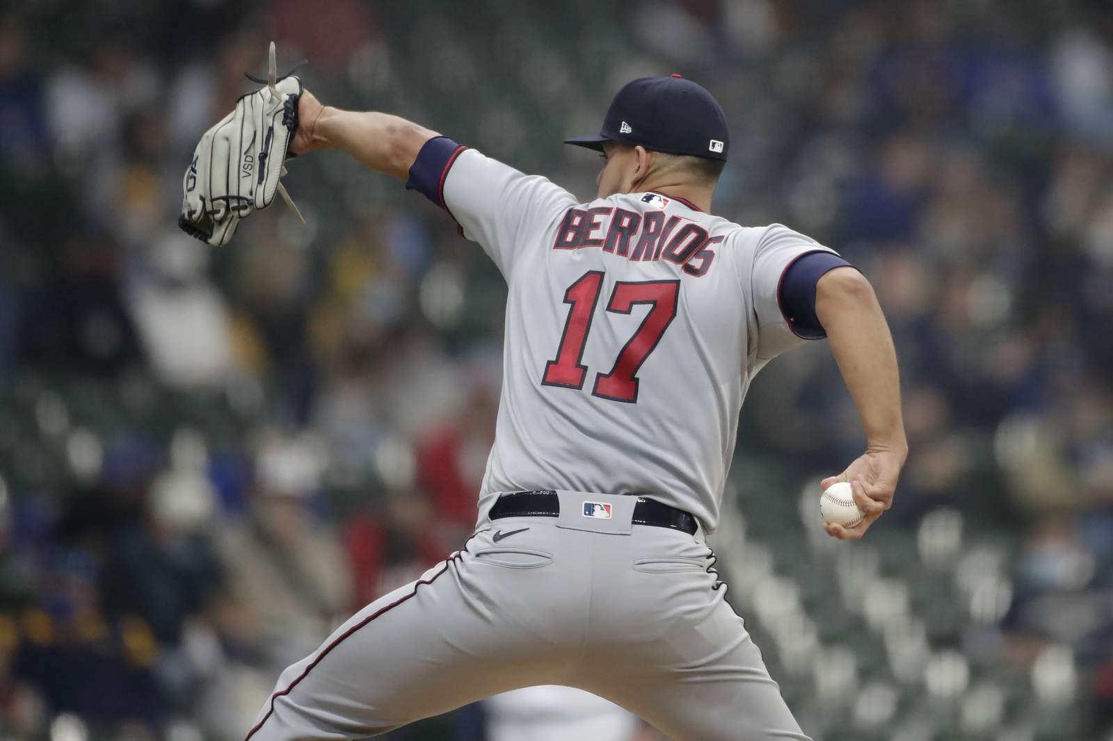 Twins' Berríos, Rogers through 7 combined no-hit innings