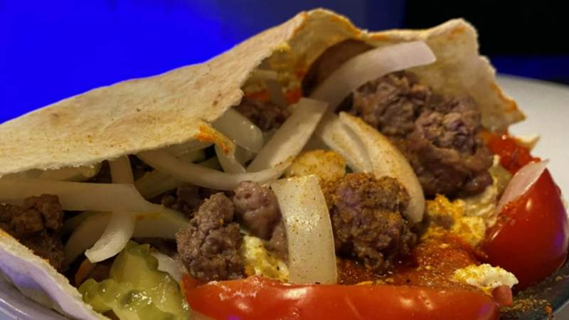 International Recipe Week: Jason makes Serbian burgers